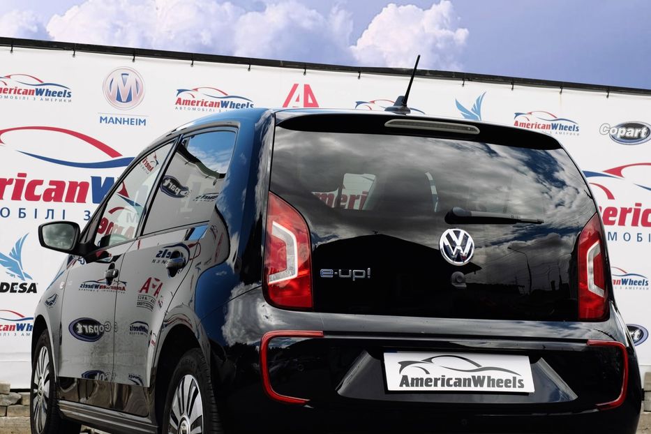 Продам Volkswagen Up Electric 2015 года в Черновцах