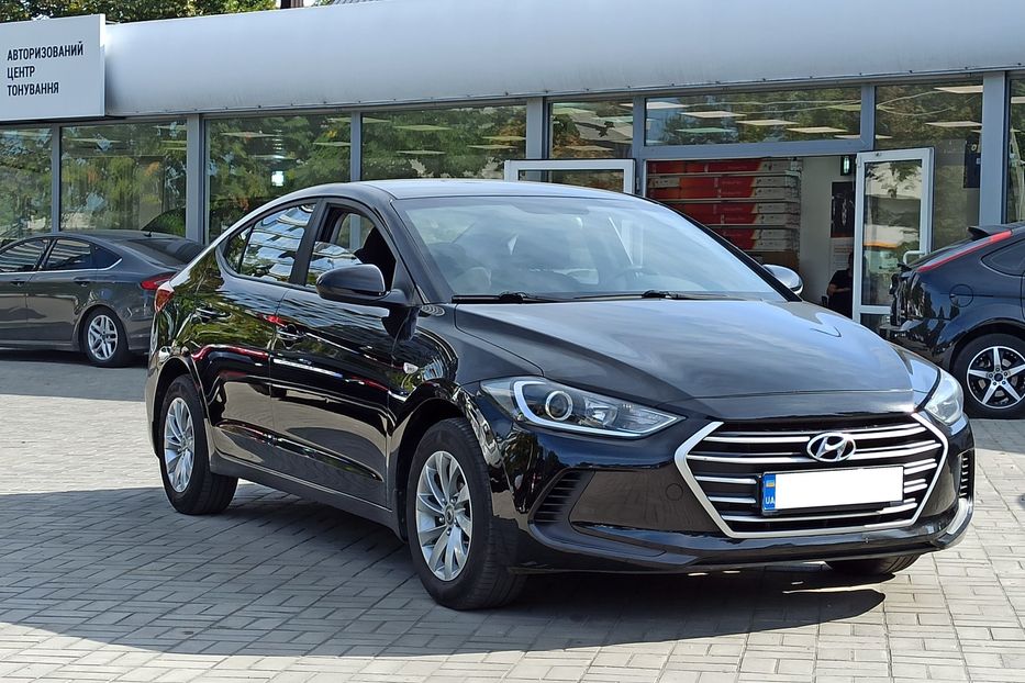 Продам Hyundai Elantra 2016 года в Днепре