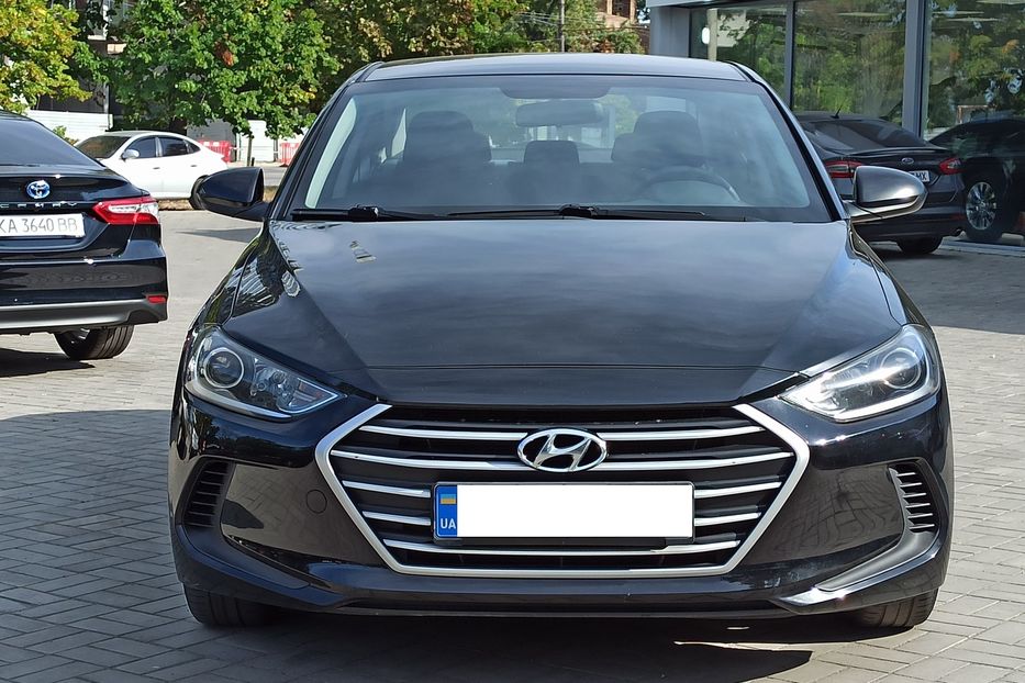 Продам Hyundai Elantra 2016 года в Днепре