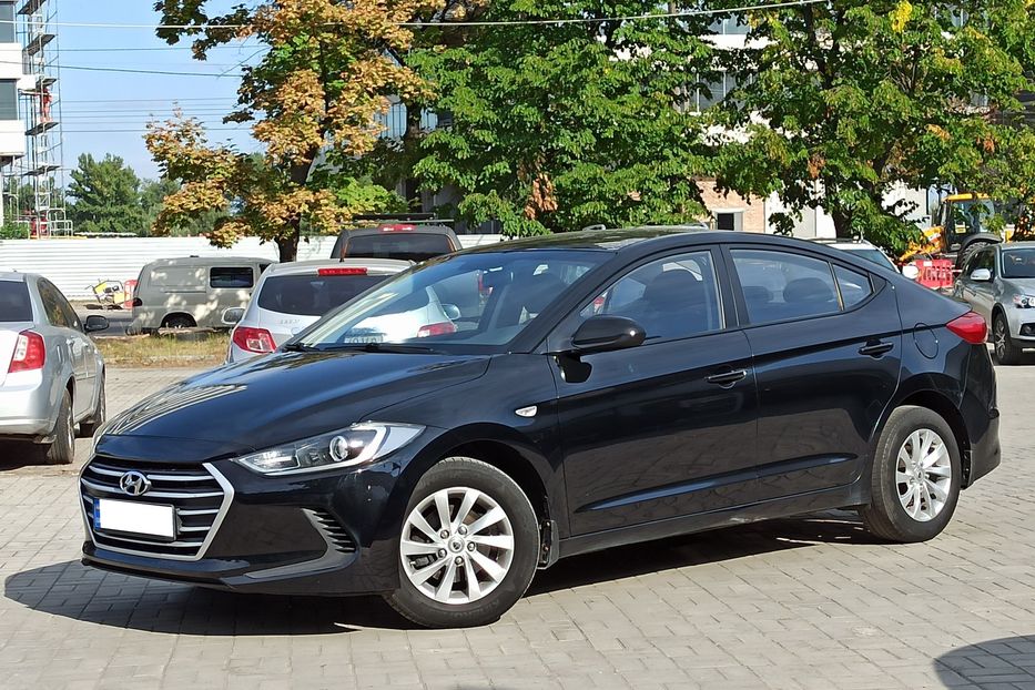 Продам Hyundai Elantra 2016 года в Днепре