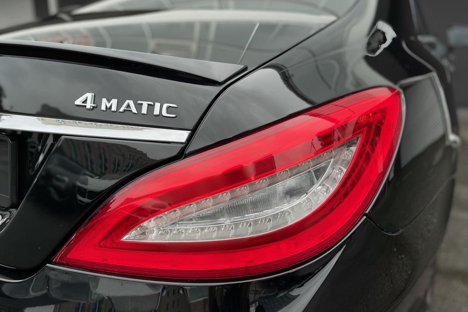 Продам Mercedes-Benz CLS-Class 550 AMG 4Matic 2012 года в Киеве