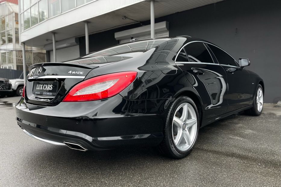 Продам Mercedes-Benz CLS-Class 550 AMG 4Matic 2012 года в Киеве