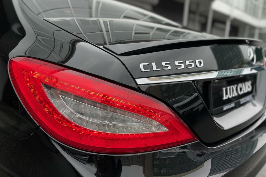 Продам Mercedes-Benz CLS-Class 550 AMG 4Matic 2012 года в Киеве