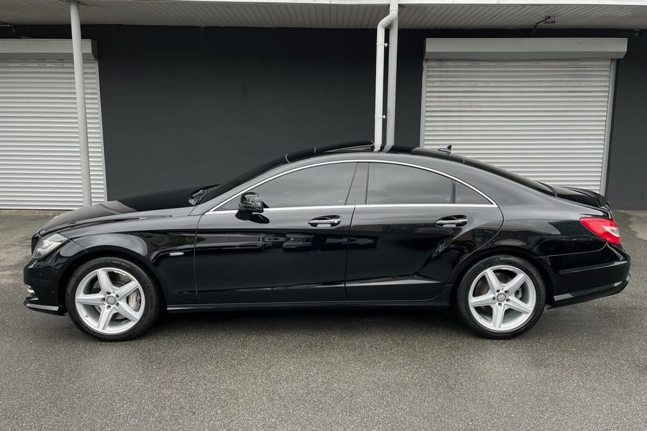 Продам Mercedes-Benz CLS-Class 550 AMG 4Matic 2012 года в Киеве