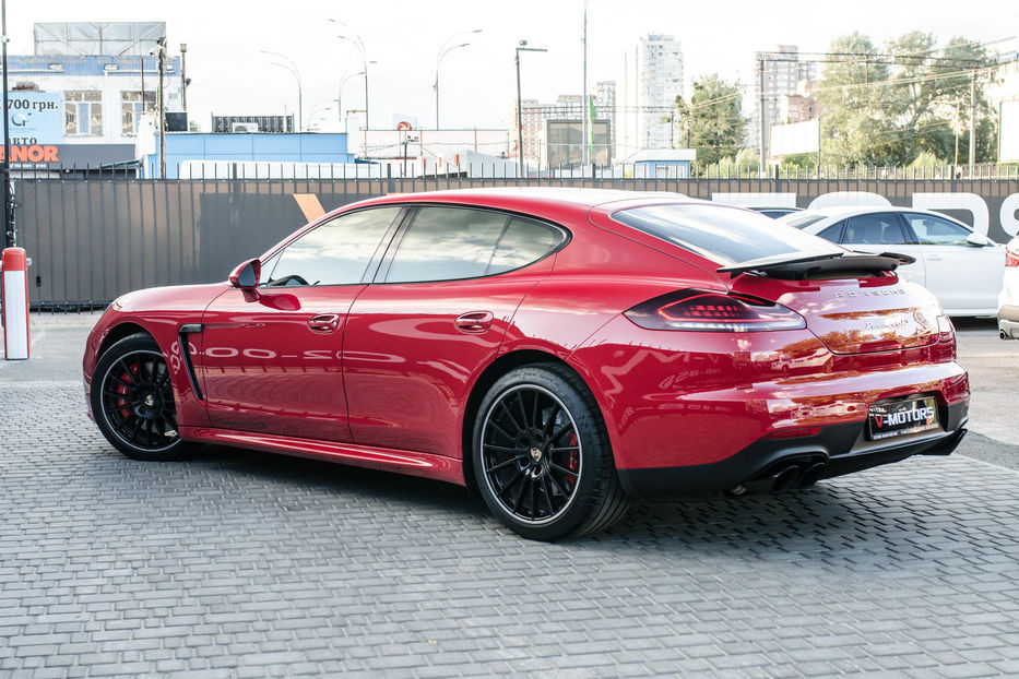 Продам Porsche Panamera GTS 2013 года в Киеве