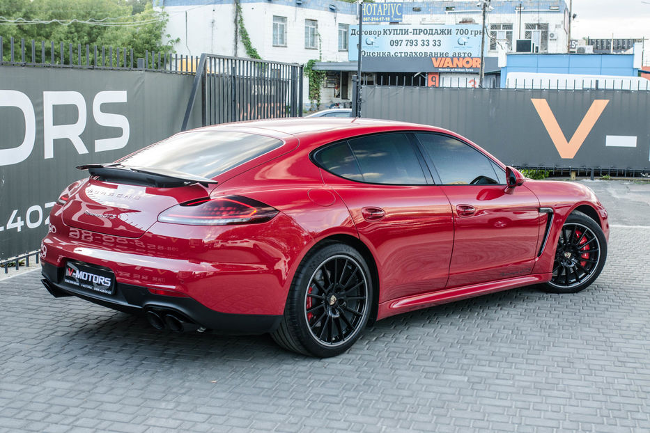 Продам Porsche Panamera GTS 2013 года в Киеве