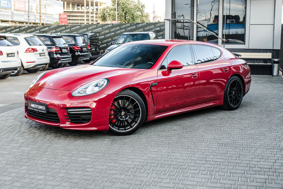 Продам Porsche Panamera GTS 2013 года в Киеве