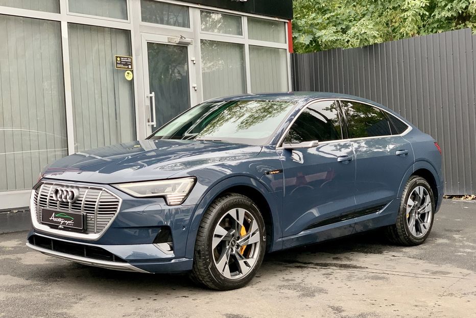 Продам Audi E-Tron 2020 года в Киеве