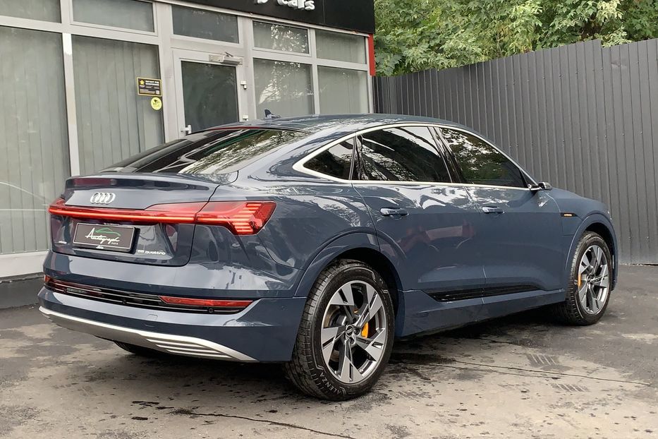 Продам Audi E-Tron 2020 года в Киеве