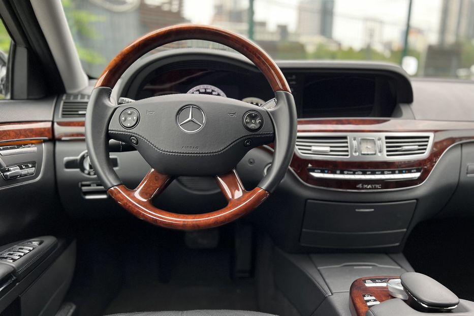 Продам Mercedes-Benz S-Class 4-Matic  2008 года в Киеве