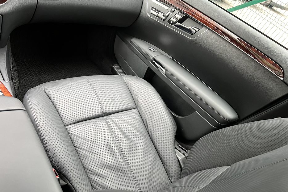 Продам Mercedes-Benz S-Class 4-Matic  2008 года в Киеве