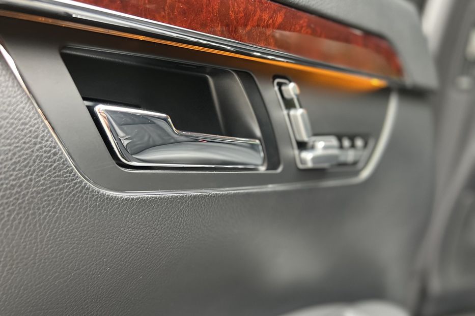 Продам Mercedes-Benz S-Class 4-Matic  2008 года в Киеве