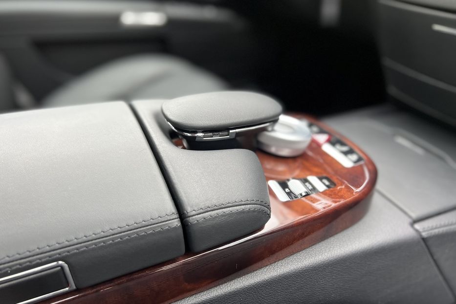 Продам Mercedes-Benz S-Class 4-Matic  2008 года в Киеве