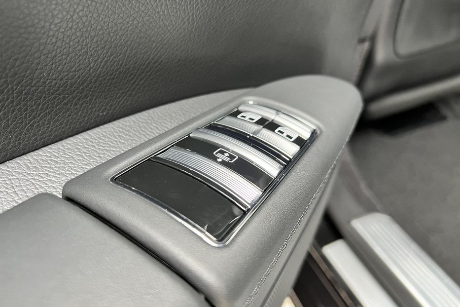 Продам Mercedes-Benz S-Class 4-Matic  2008 года в Киеве