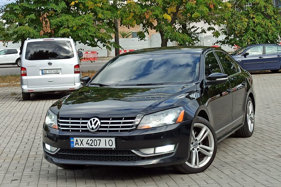 Продам Volkswagen Passat B7 SEL 2013 года в Днепре