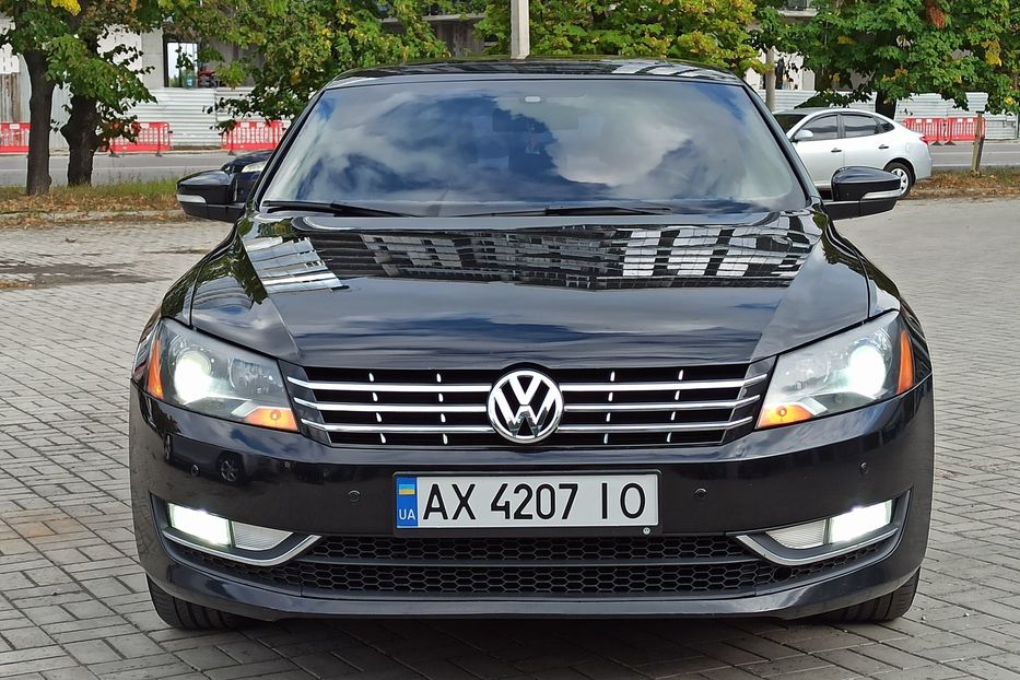 Продам Volkswagen Passat B7 SEL 2013 года в Днепре