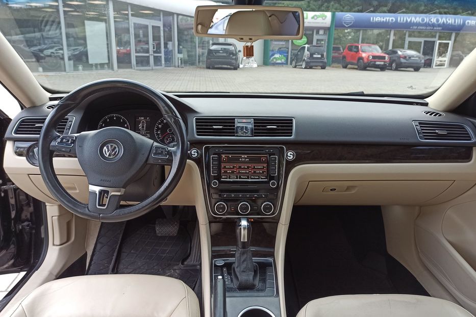 Продам Volkswagen Passat B7 SEL 2013 года в Днепре