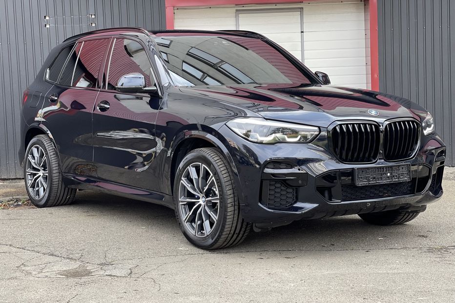 Продам BMW X5 М xDrive30d 2021 года в Киеве