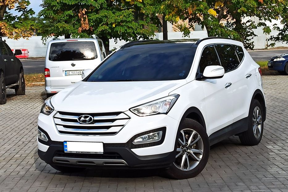 Продам Hyundai Santa FE 2012 года в Днепре