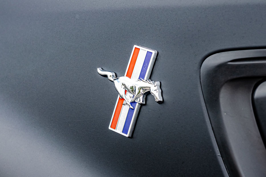 Продам Ford Mustang 2.3 EcoBoost 2015 года в Киеве