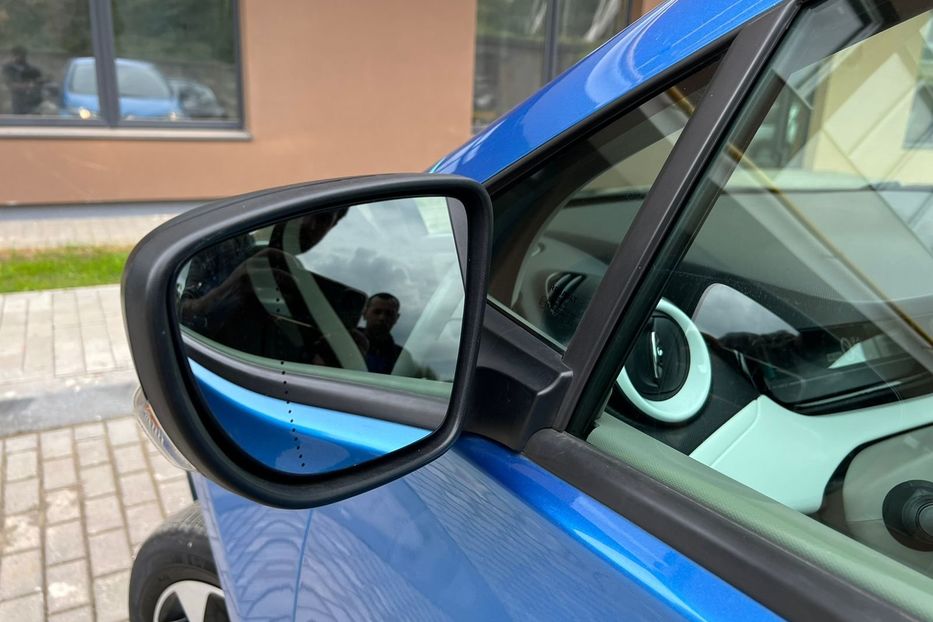 Продам Renault Zoe АВТО В УКРАЇНІ НЕ МАЛЬОВАНЕ  2019 года в Львове