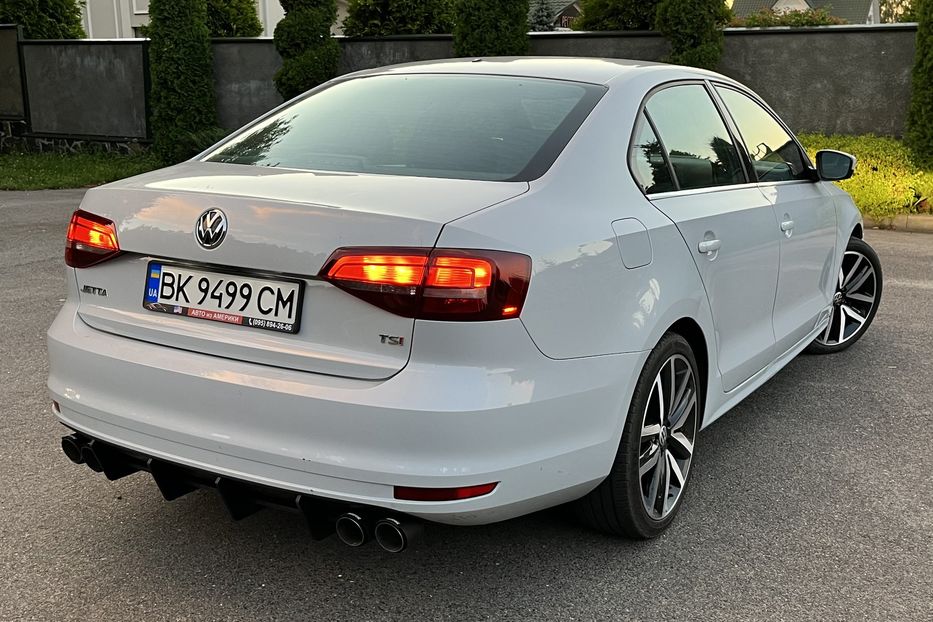 Продам Volkswagen Jetta Individual  2016 года в Луцке