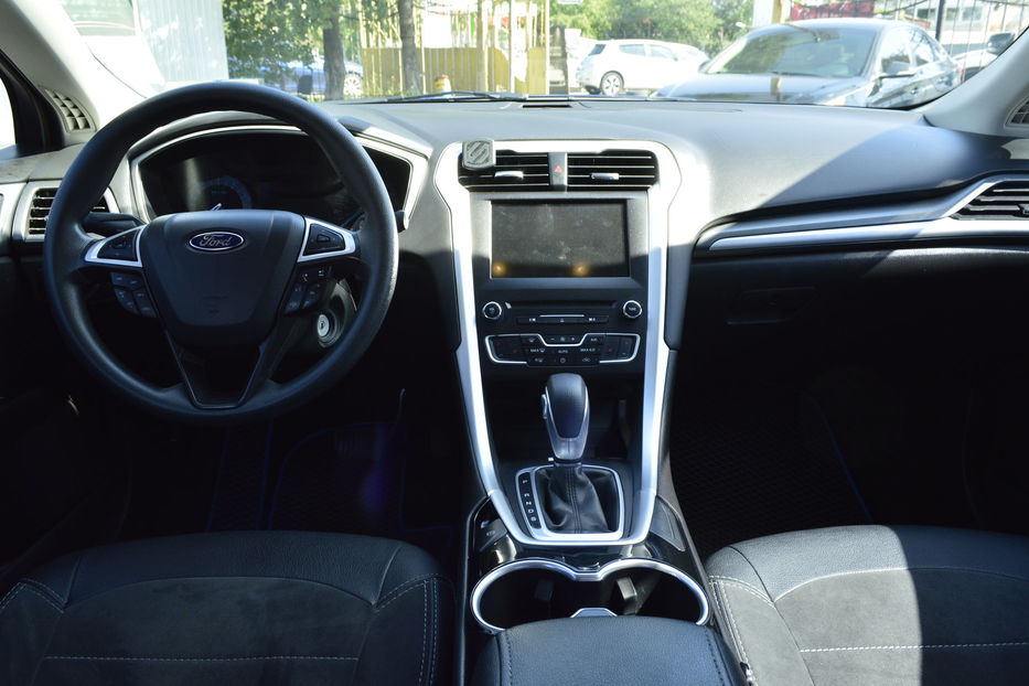 Продам Ford Fusion SE 2015 года в Одессе