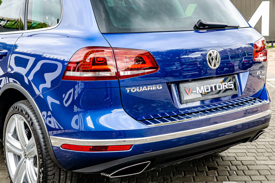 Продам Volkswagen Touareg 3.0TDi Executive Edition 2017 года в Киеве