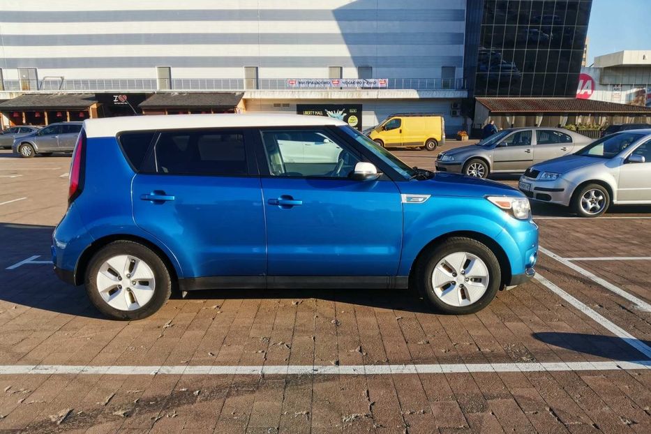 Продам Kia Soul Electro 2015 года в Житомире