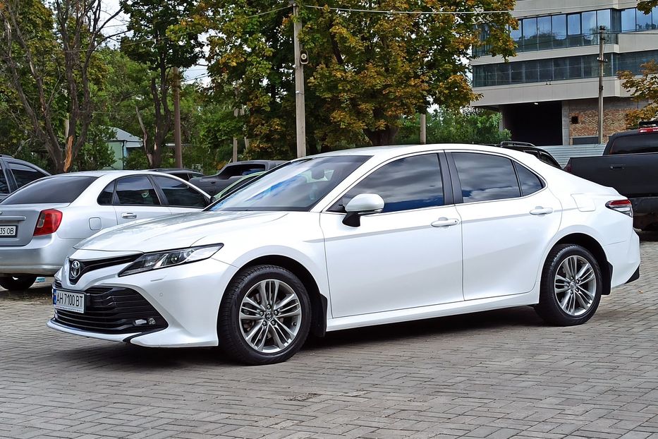 Продам Toyota Camry 2017 года в Днепре