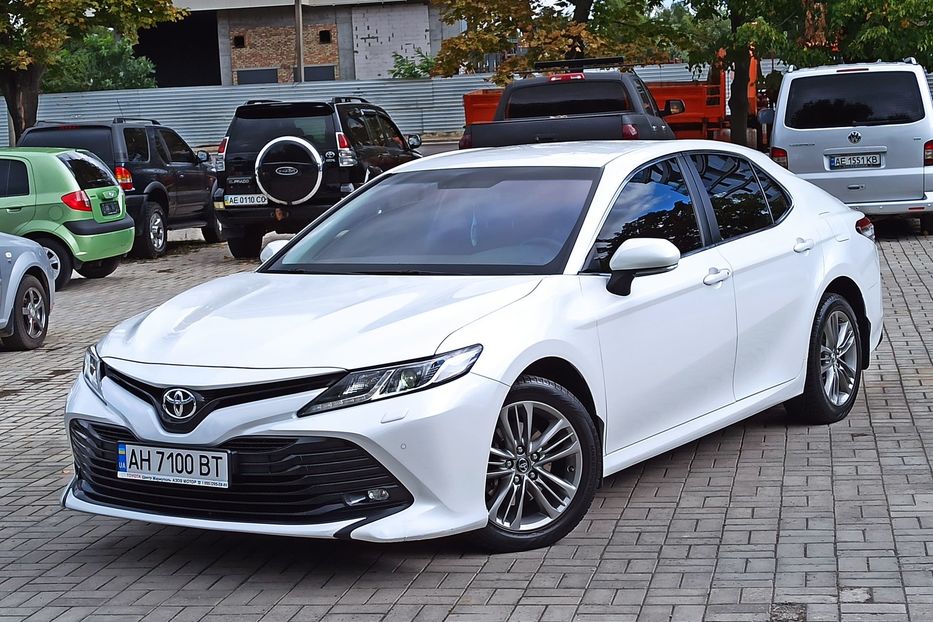 Продам Toyota Camry 2017 года в Днепре