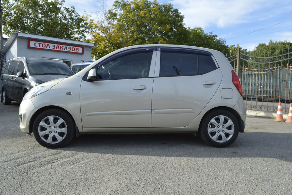 Продам Hyundai i10 2013 года в Одессе