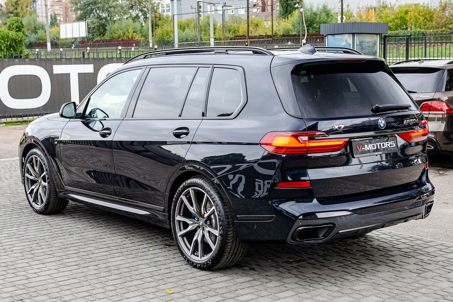 Продам BMW X7 M50d Xdrive 2021 года в Киеве