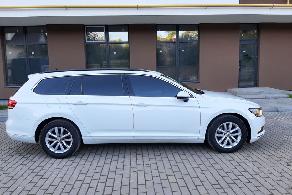 Продам Volkswagen Passat B8 АВТО НЕ МАЛЬОВАНЕ В УКРАЇНІ  2016 года в Львове