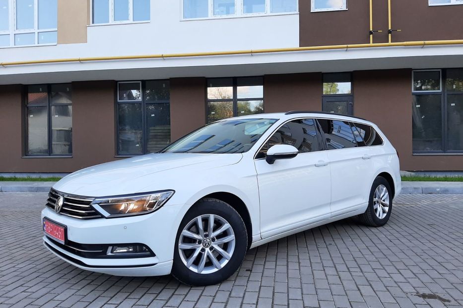 Продам Volkswagen Passat B8 АВТО НЕ МАЛЬОВАНЕ В УКРАЇНІ  2016 года в Львове