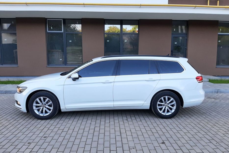 Продам Volkswagen Passat B8 АВТО НЕ МАЛЬОВАНЕ В УКРАЇНІ  2016 года в Львове