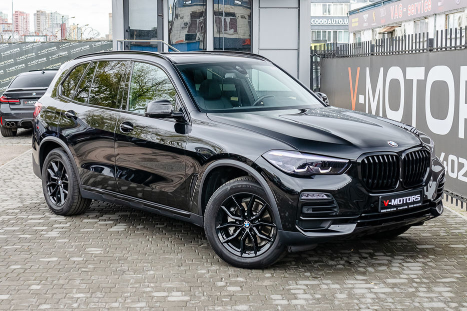 Продам BMW X5 40i Xdrive 2019 года в Киеве