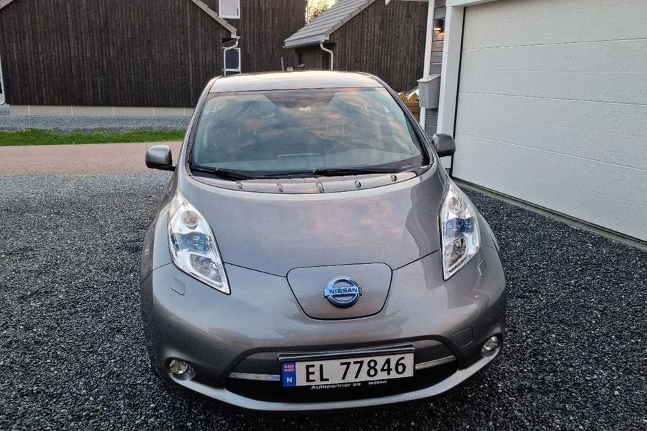 Продам Nissan Leaf BOSE 24KW 2015 года в Житомире