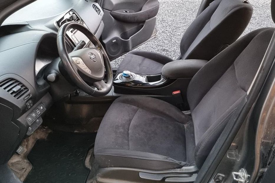 Продам Nissan Leaf BOSE 24KW 2015 года в Житомире