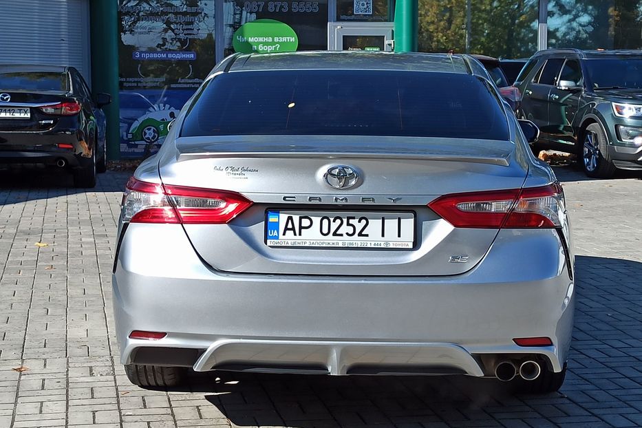 Продам Toyota Camry SE 2018 года в Днепре