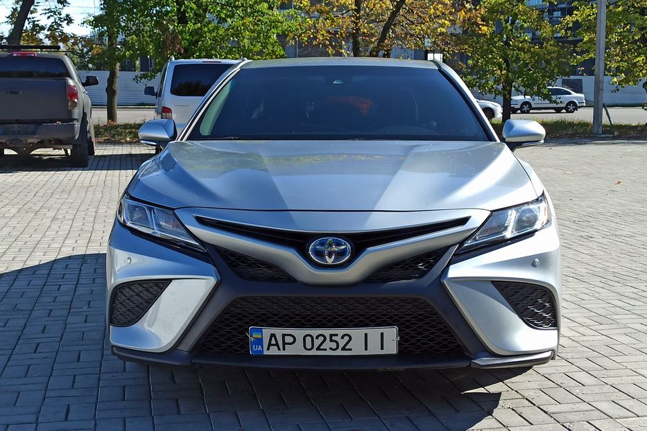 Продам Toyota Camry SE 2018 года в Днепре