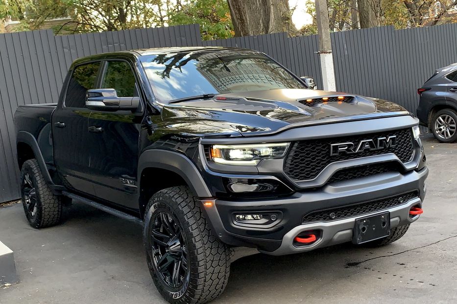 Продам Dodge RAM 1500 TRX 702 л.с. 2021 года в Киеве