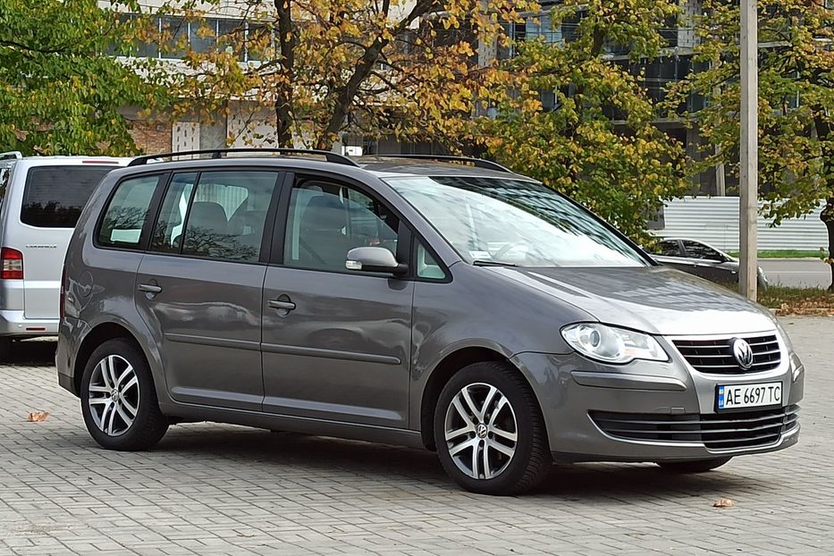 Продам Volkswagen Touran 2009 года в Днепре