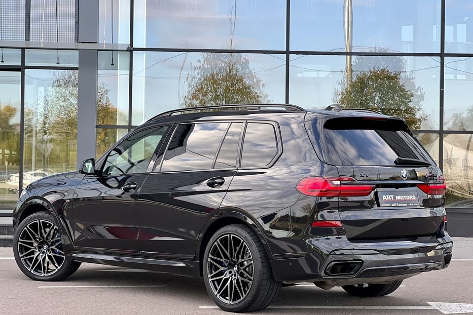 Продам BMW X7 M50I 2020 года в Киеве