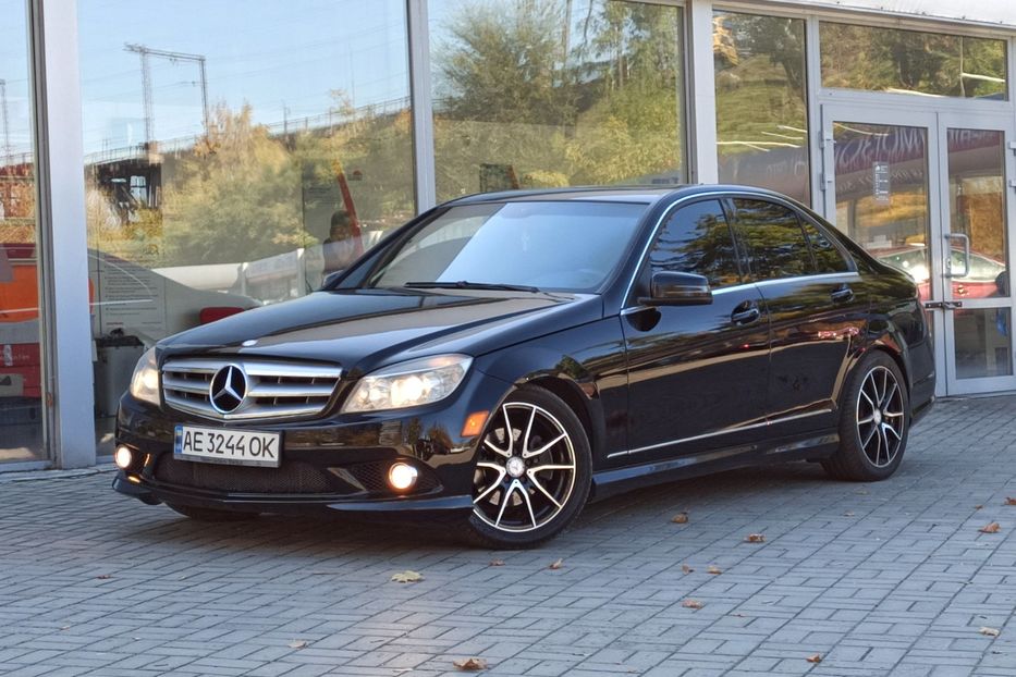 Продам Mercedes-Benz C-Class 300 4 matic 2009 года в Днепре