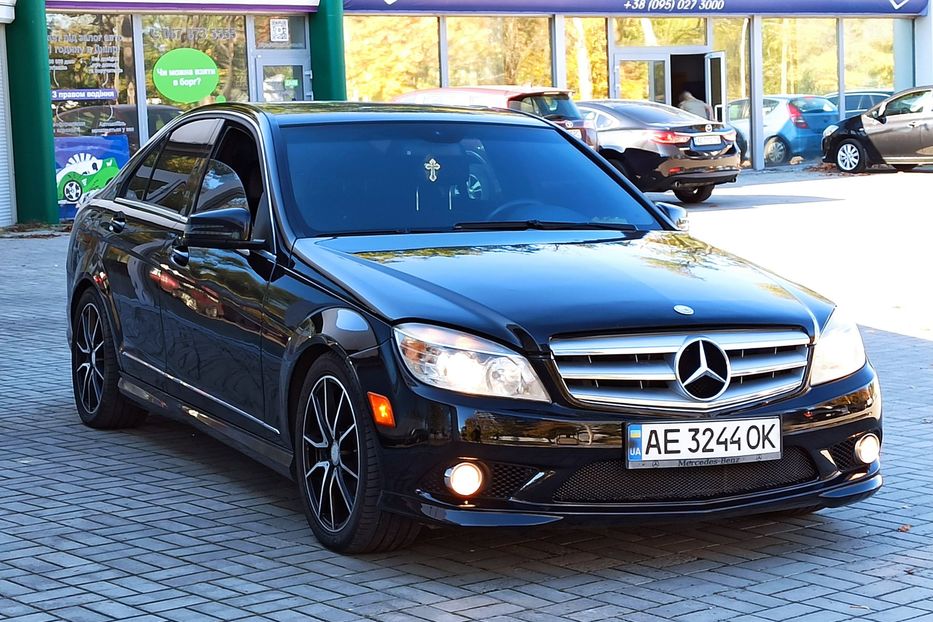 Продам Mercedes-Benz C-Class 300 4 matic 2009 года в Днепре