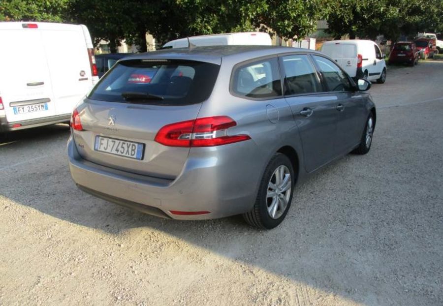 Продам Peugeot 308 Sw 2017 года в Ровно