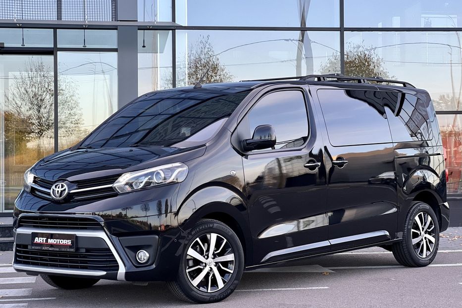 Продам Toyota Paseo Proace 2018 года в Киеве