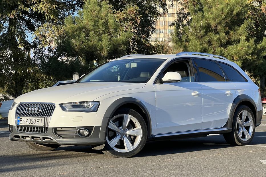 Продам Audi A4 Allroad Quattro  2012 года в Одессе