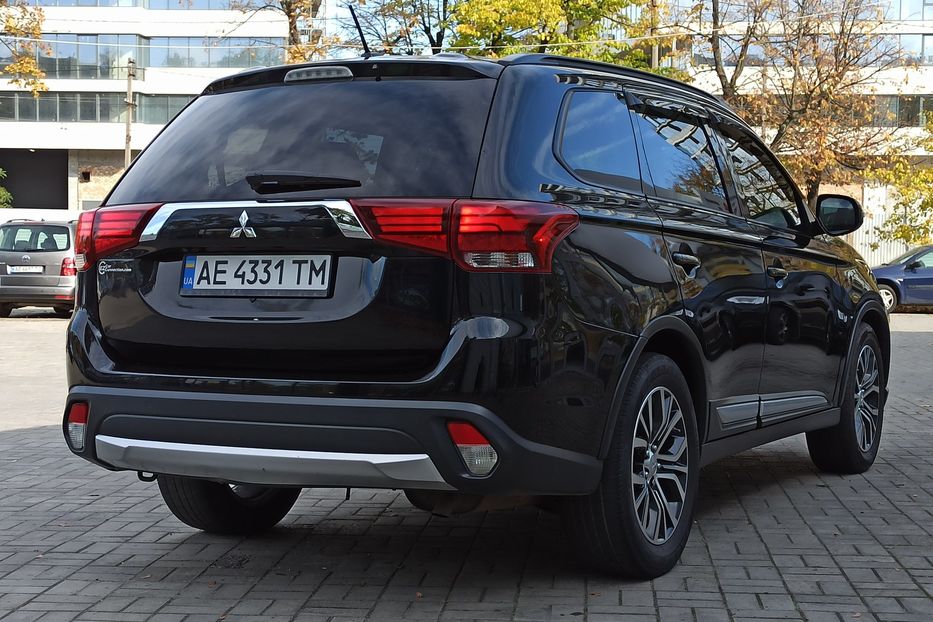 Продам Mitsubishi Outlander SEL 2016 года в Днепре